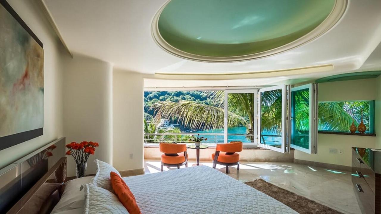 Suite with Garden View