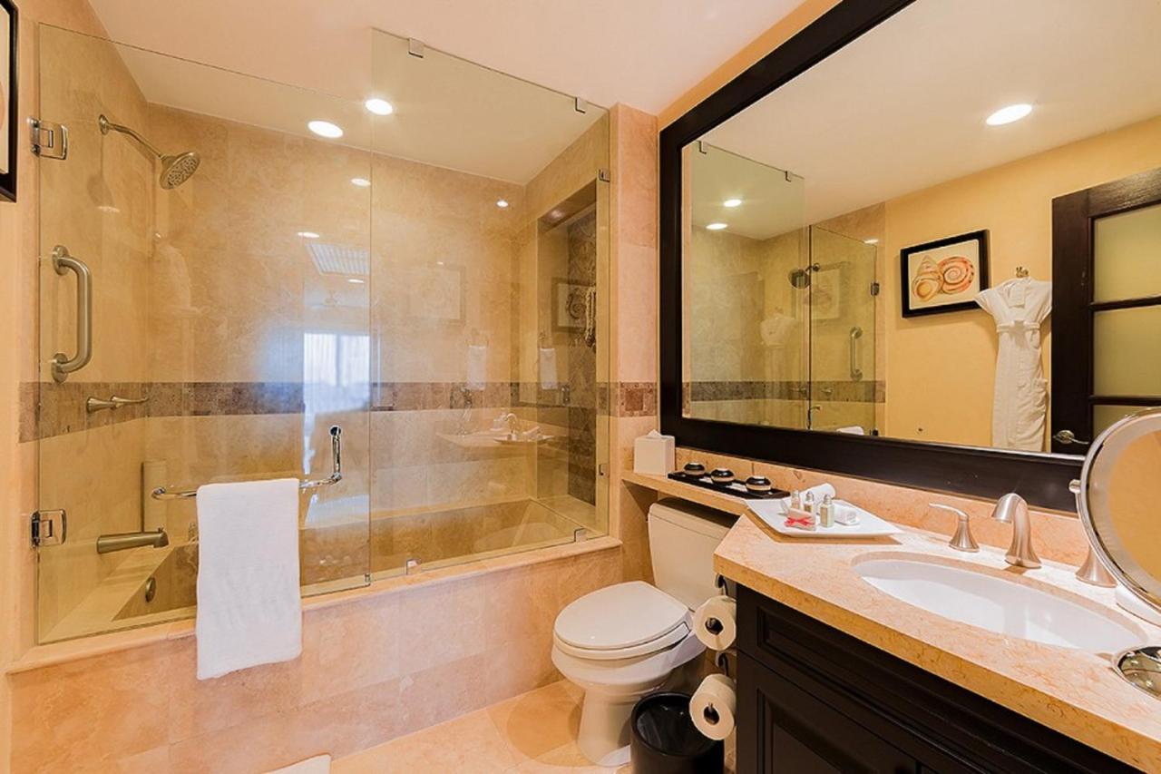 Junior Suite Ocean Front