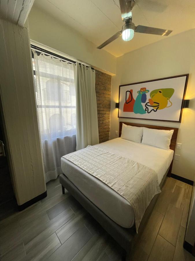 Economy Full Bed on Street