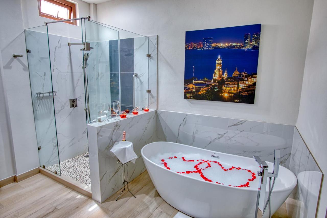 King Room Spa Bath