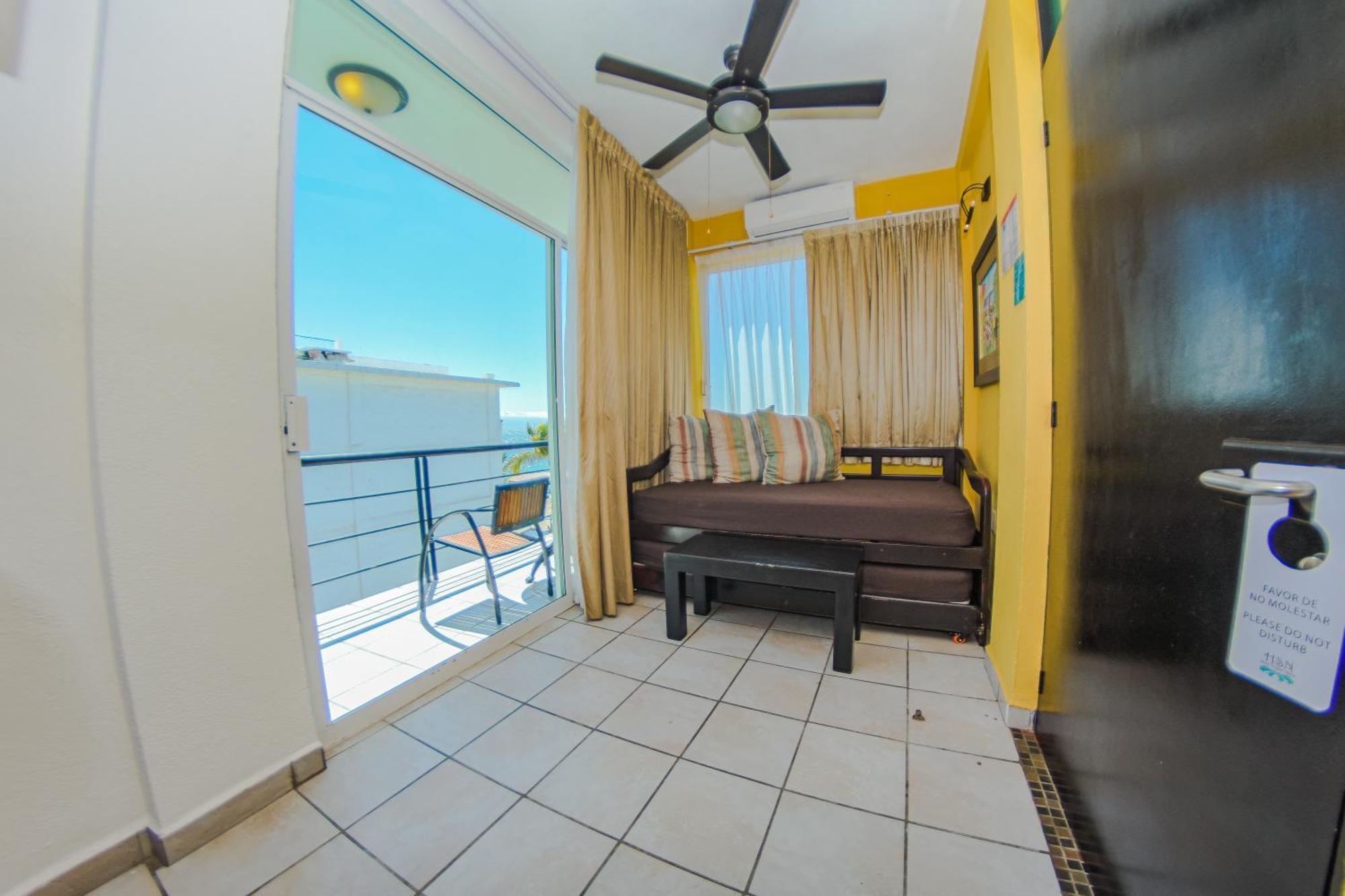 One-Bedroom Apartment Ocean View Balcony