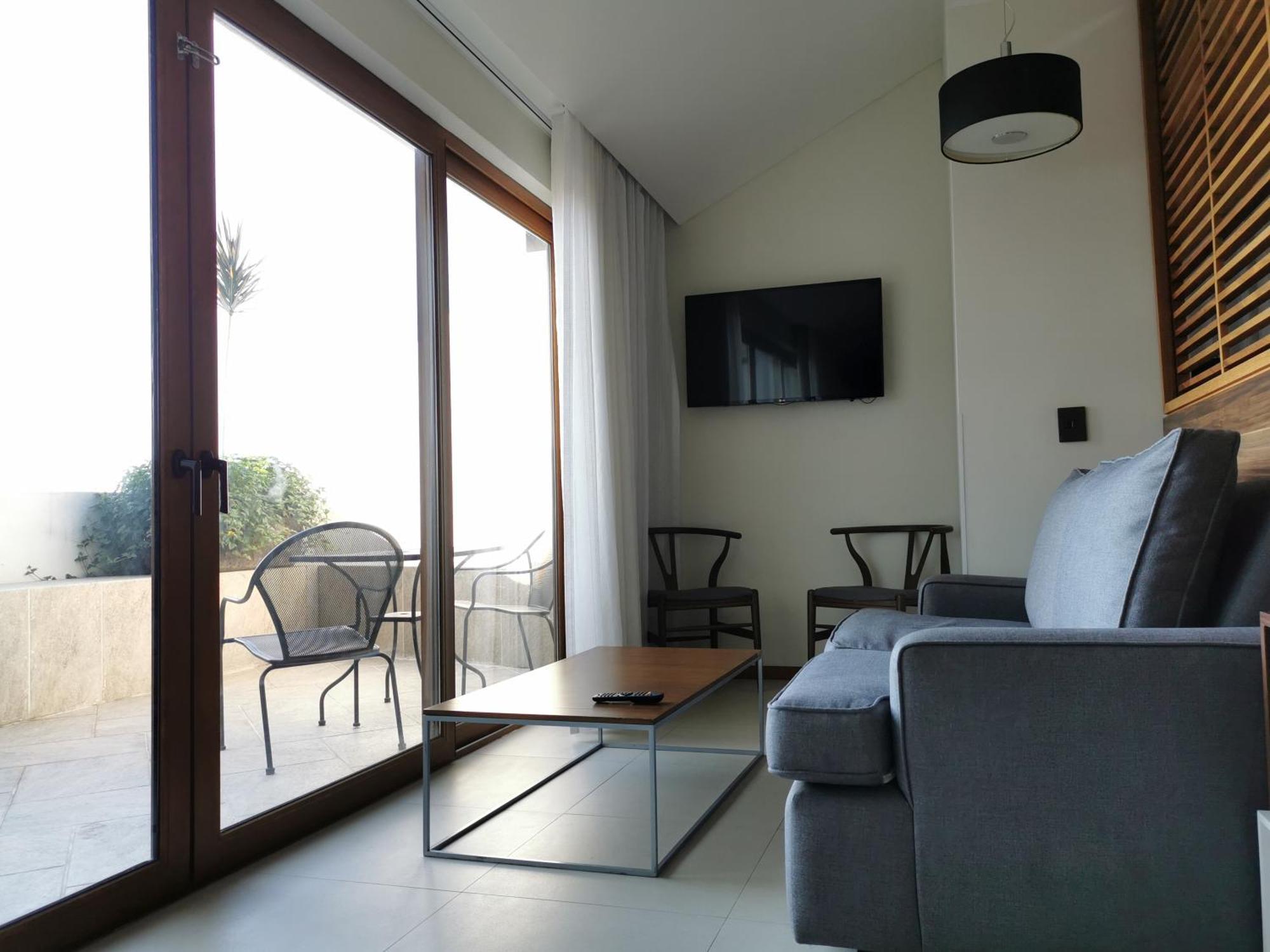 King Suite Terrace City View