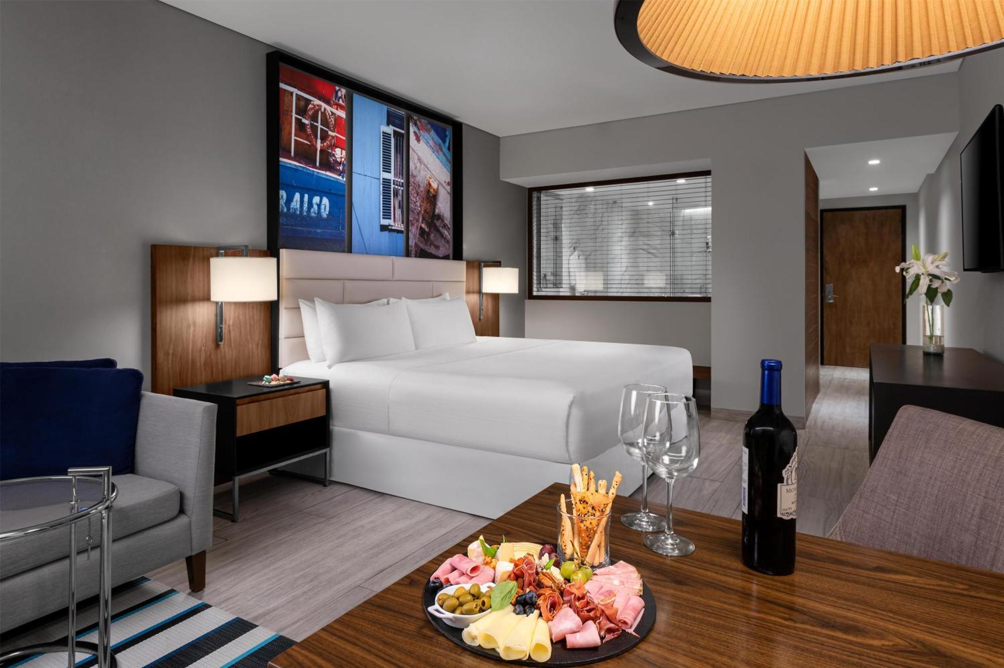 King Room Standard Oceanfront View