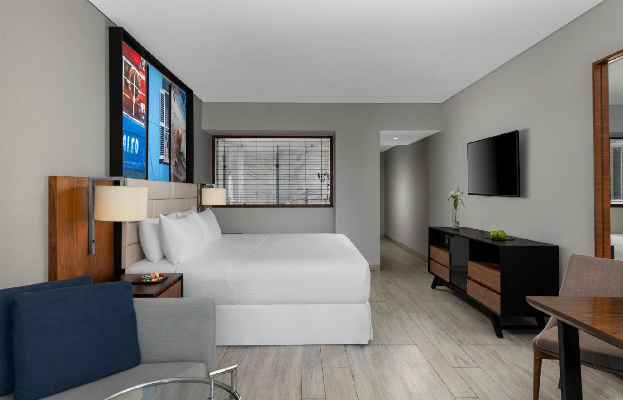King Room Standard Oceanfront View
