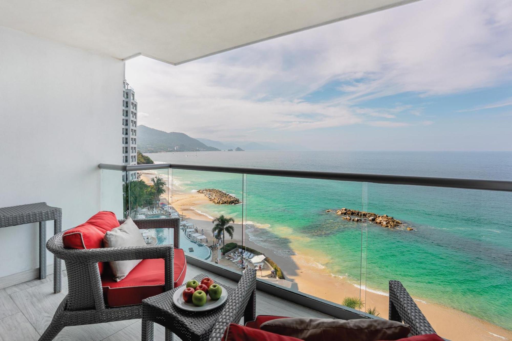 King Room Standard Oceanfront View