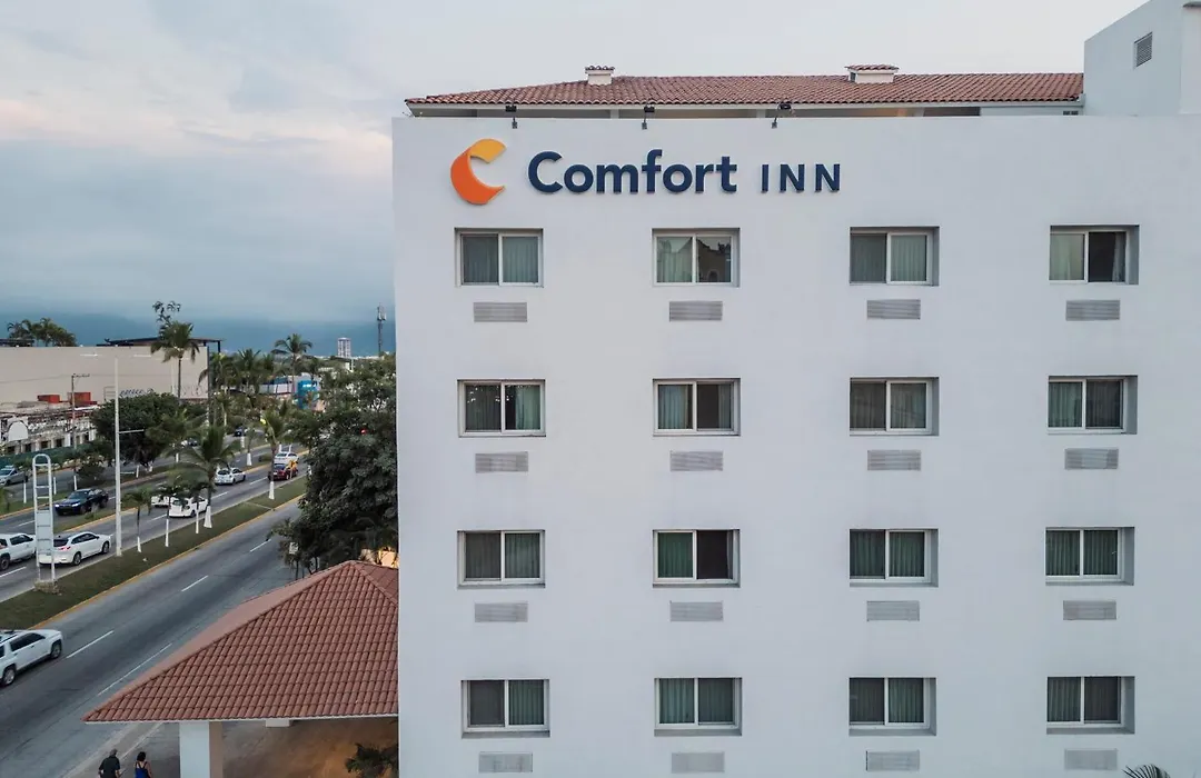 Comfort Inn Puerto Vallarta Golfside & Marina-1
