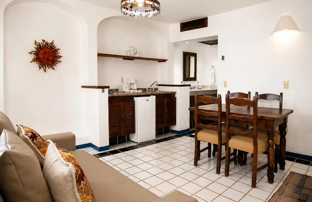 Los Arcos Suites-1