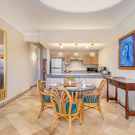 Velas Vallarta Suite Resort All-Inclusive-3