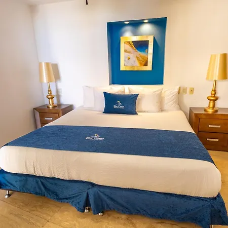 Blue Chairs Beachfront Resort Puerto Vallarta - Adults Only-3